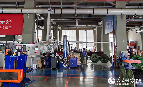 環(huán)瑞電熱工廠 人民網(wǎng) 丁紀(jì)攝 環(huán)瑞電熱工廠 人民網(wǎng) 丁紀(jì)攝